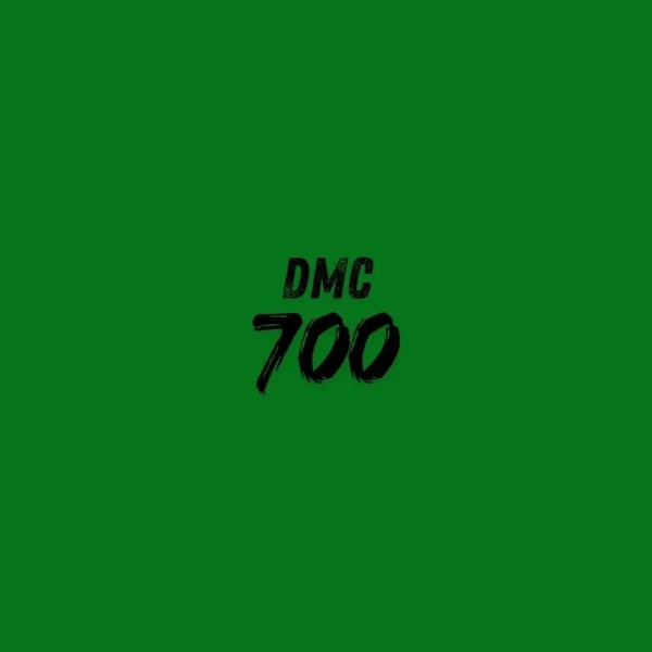 700